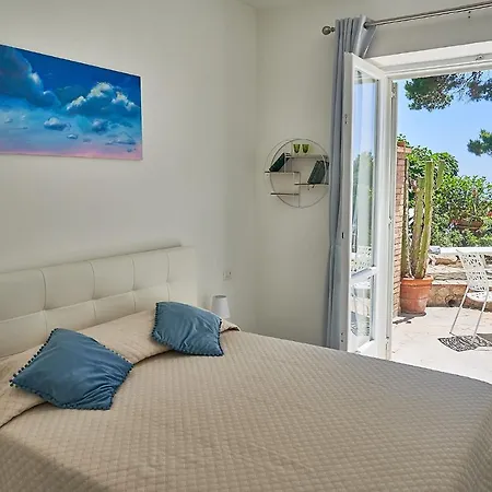 ベッド・アンド・ブレックファスト To Be Sea View