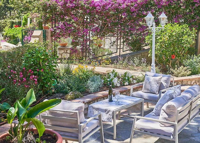 To Be Sea View 3* 卡普里