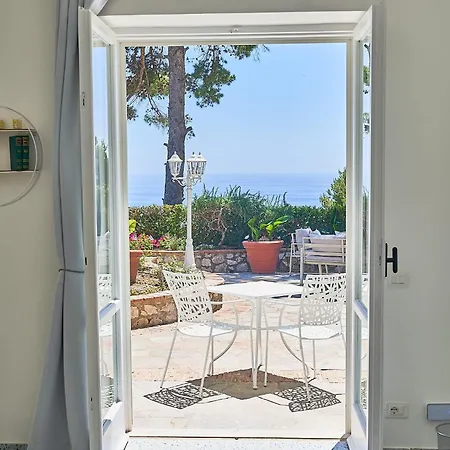 To Be Sea View 3* Capri